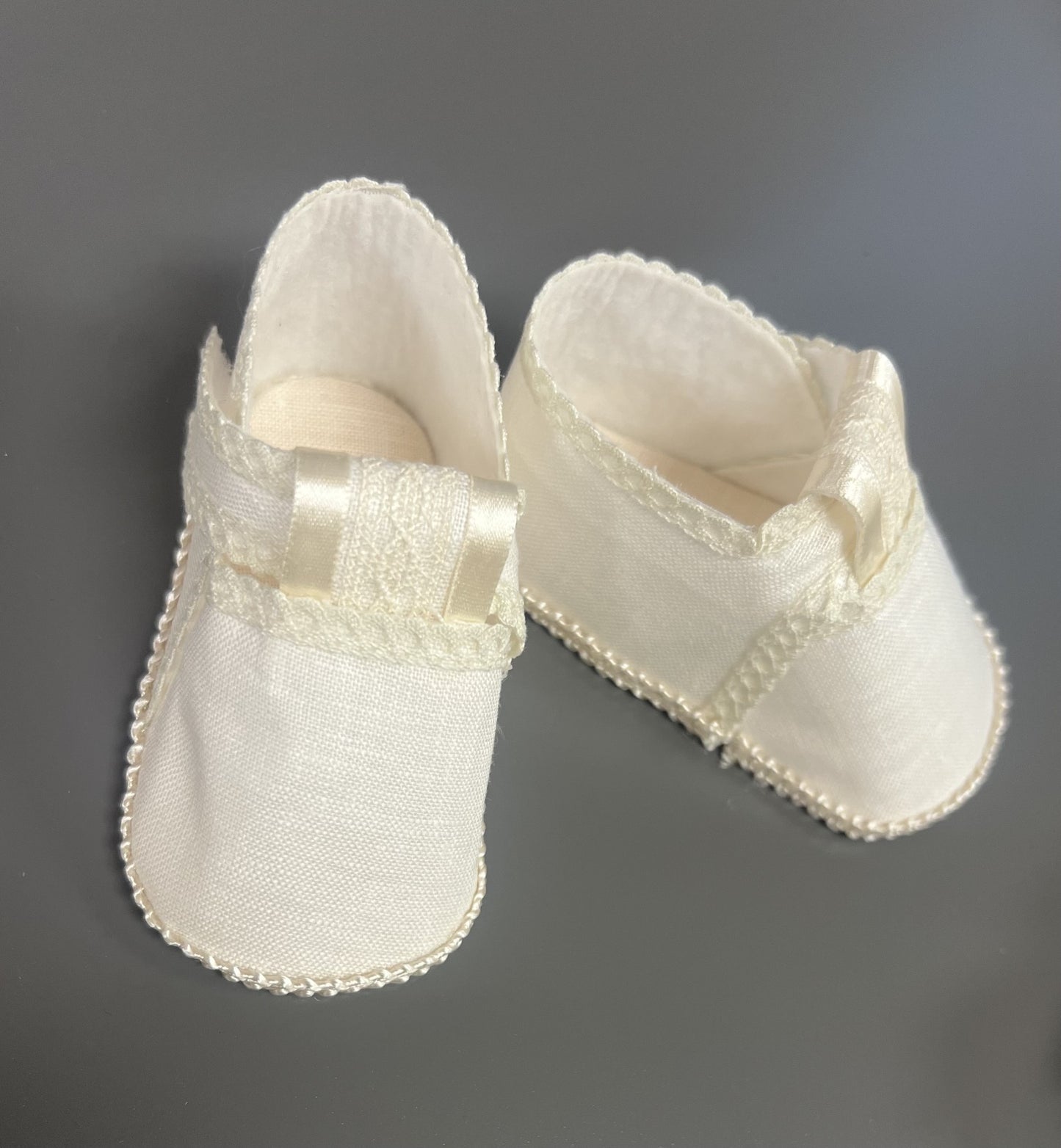 ZAPATITOS NEWBORN DE BEBE EN LINO