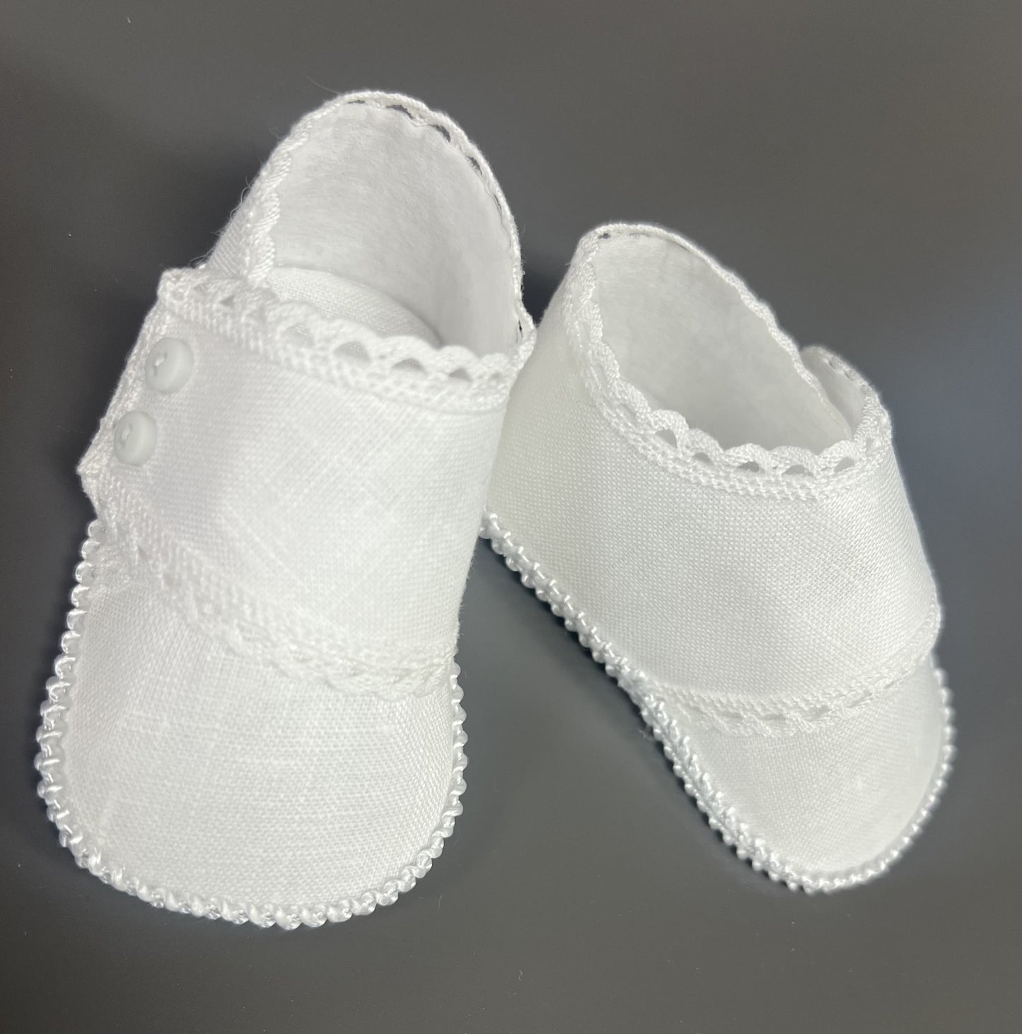 Zapatitos newborn en lino